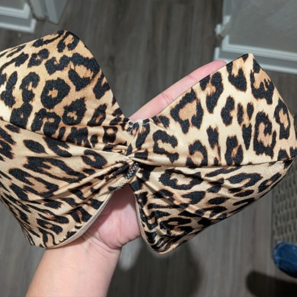 Victoria's Secret Twist Front Bikini & Side Tie Bottoms In Leopard 40DD XXL Set - Picture 5 of 12